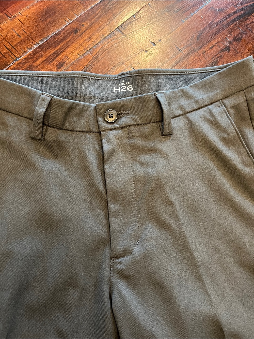Haggar H26 Flat Front Dress Pants in Gray
